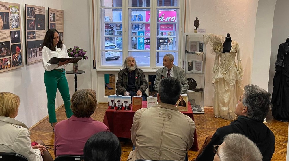 U Pozorišnom muzeju u Zaječaru: Promocija novih knjiga Radovana Kalabića 1