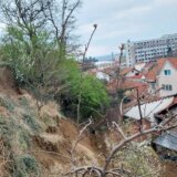 Klizište urušilo potporni zid, evakuisani stanari iz četiri kuće u Leskovcu 6