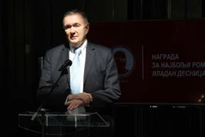 Smenjen Dušan Kovačević, Jelena Medaković na čelu, Lazar Ristovski u Odboru Festa: Ko odlazi, a ko dolazi 12 Smenjen Dušan Kovačević, Jelena Medaković na čelu, Lazar Ristovski u Odboru Festa: Ko odlazi, a ko dolazi 10