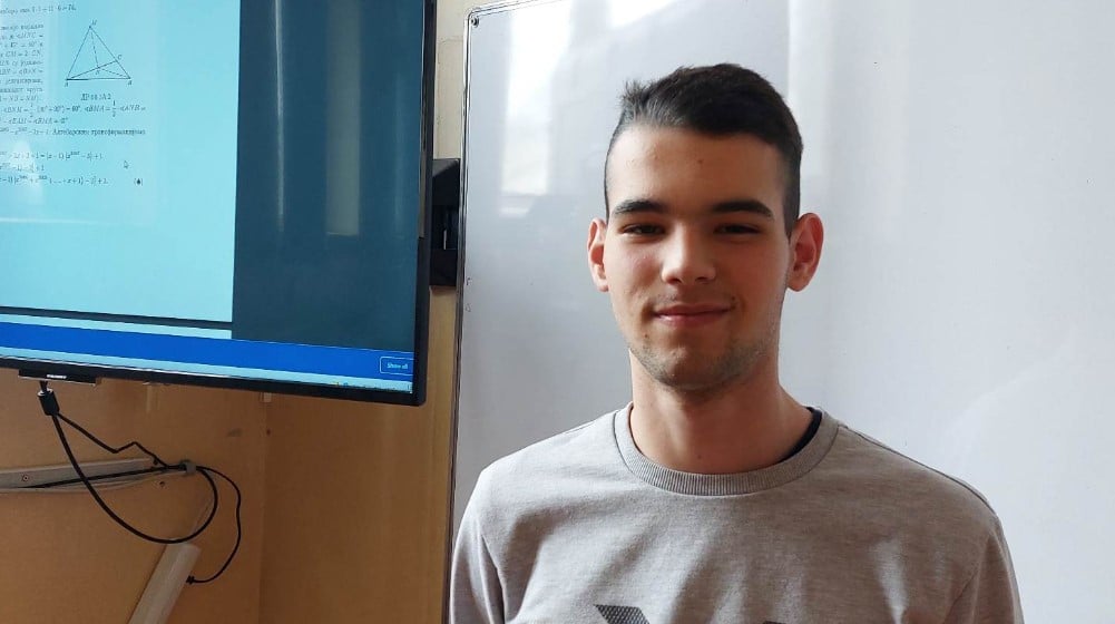 Marko Milović, učenik Gimnazije iz Zaječara, osvojio prvo mesto na 19. međunarodnom takmičenju iz matematike u Vidinu 1