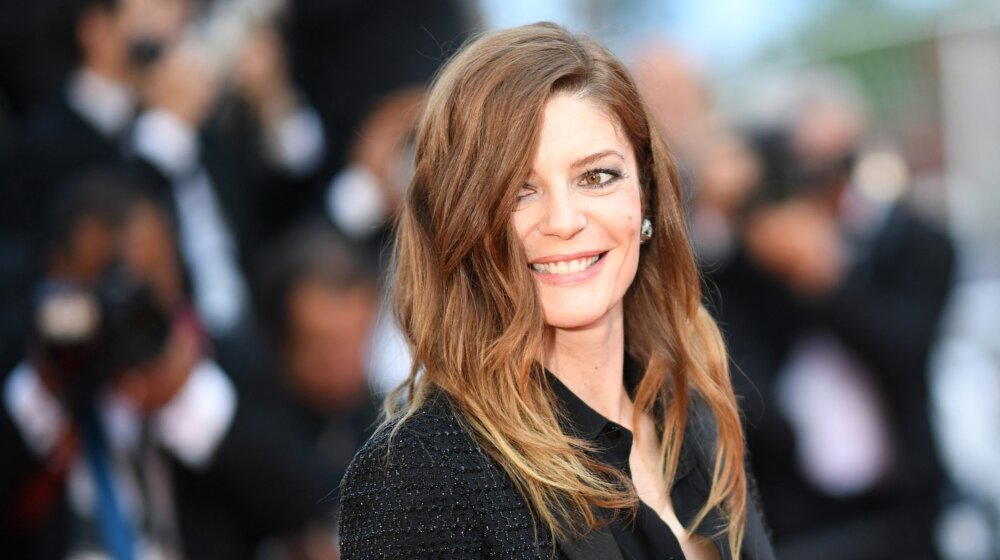 Ćerka Katrin Denev i Marčela Mastrojanija voditeljka Kanskog festivala : "Ona je oličenje hrabrosti" 1