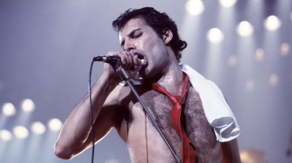 Kolekcija stvari Fredija Merkjurija ide na aukciju 1