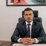 Nova: Zapaljen automobil direktora PIO fonda - supruga Relje Ognjenovića prijavila da im je izgoreo BMW X7 15