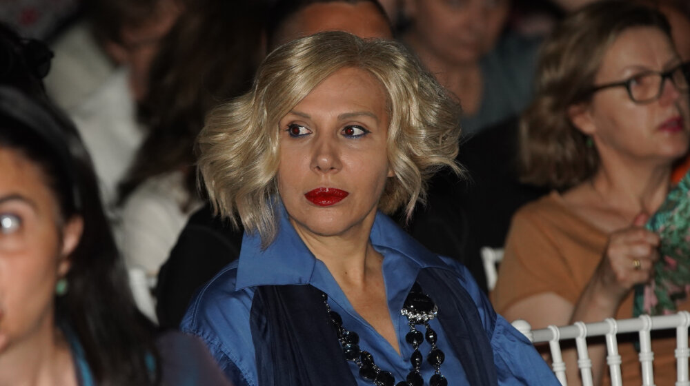 Sandra Perović učestvuje u glasanju za dodelu "Zlatnog globusa" 1