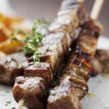 Jagnjeći ražnjići u marinadi 12