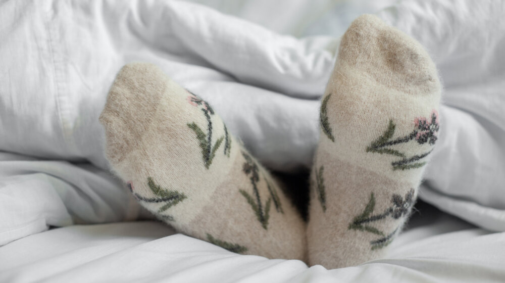 Stručnjak otkriva da li treba da spavamo u čarapama ili ne 1