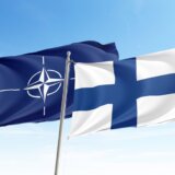 Zastave NATO podignute u Helsinkiju 9