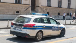 Ponovo incident u Hrvatskoj: Maskirani muškarci došli na Dane srpske kulture u Zagrebu, skandirali "Za dom spremni", prisutna i policija 15