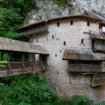 Po lek u stenu kod monaha: Manastir Crna reka iznad Tutina još od 14. veka prima nevoljnike 17