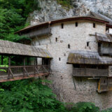 Po lek u stenu kod monaha: Manastir Crna reka iznad Tutina još od 14. veka prima nevoljnike 11
