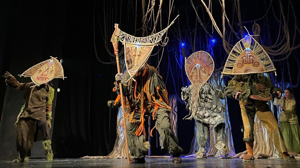 Drugog dana 13. Pozorišnog festivala za decu “ZajeČAR” odigrana predstava “Srebrni car” 1