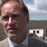 Ambasador Švedske prilikom obilaska izbornog mesta u Leposaviću: Važno je učestvovati 7