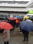 (FOTO) "Do danas nismo dobili nijedan odgovor": U Krnjači blokiran Zrenjaninski put na protestu zbog kanalizacije 3