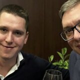Vučić sa sajma vina: Danilu je posao, a meni ljubav 9