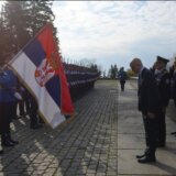 Vučević položio venac na Spomenik Neznanom junaku povodom Dana Vojske Srbije 10