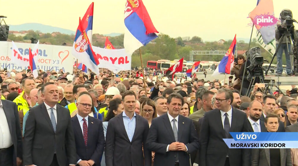 Vučić i Brnabić ispričali anegdotu o Drobnjaku tokom otvaranja Moravskog koridora 1