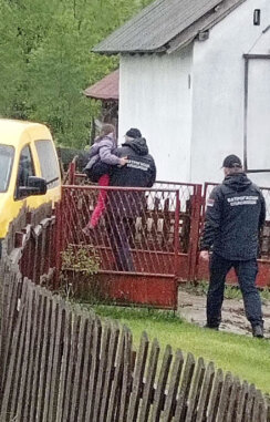 01 MUP evakuisao sedam osoba: Zbog obilnih padavina u Zapadnoj Srbiji proglašeno vanredno stanje 5