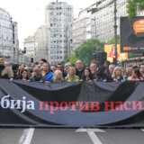 "Moji dronovi ne lažu": Željko Mitrović naveo da se na protestu "Srbija protiv nasilja" u Beogradu okupilo nešto više od 2.000 ljudi 15
