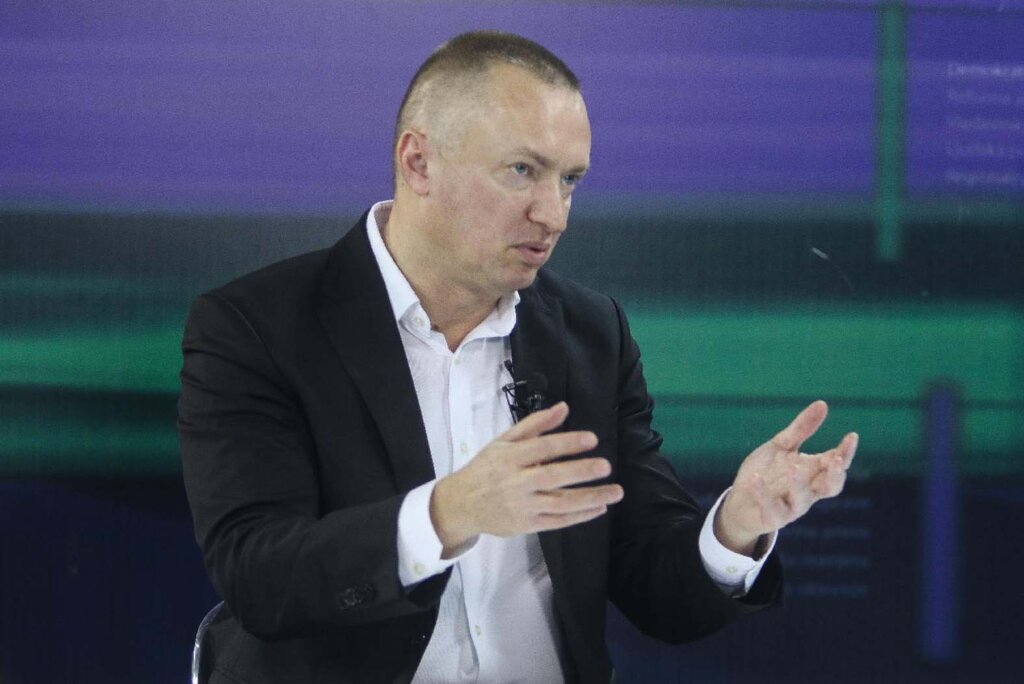 Da li će Srbija lustrirati Vučića i njegovu ekipu nakon što padnu sa vlasti? 3