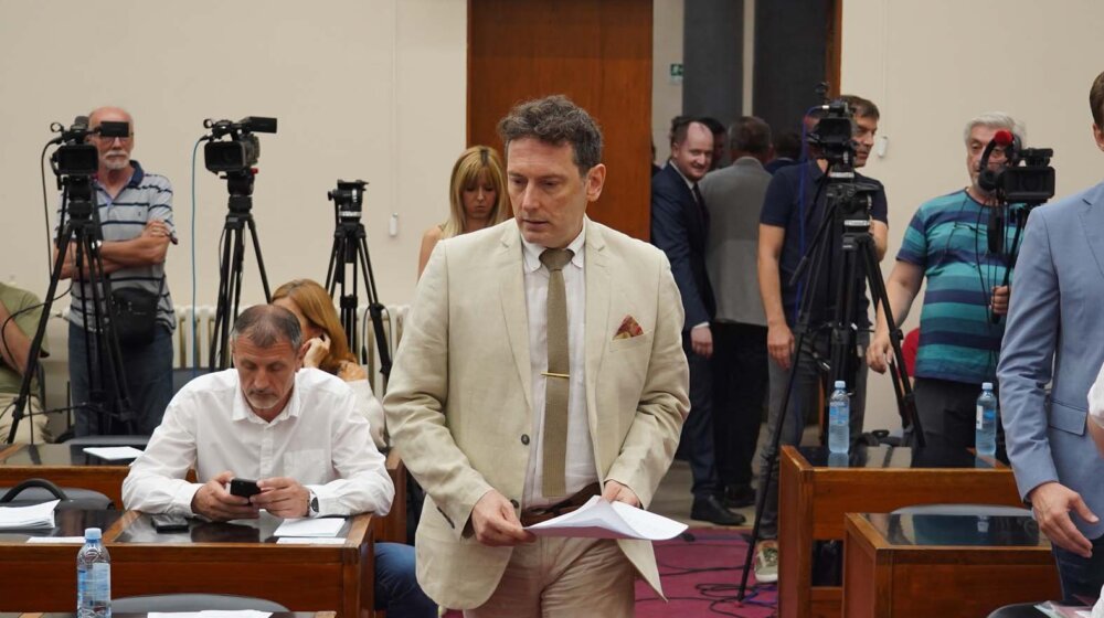 Podrška koja nema cenu: Bakarec povodom novog obraćanja Vučića poručuje „bravo predsedniče“ 1