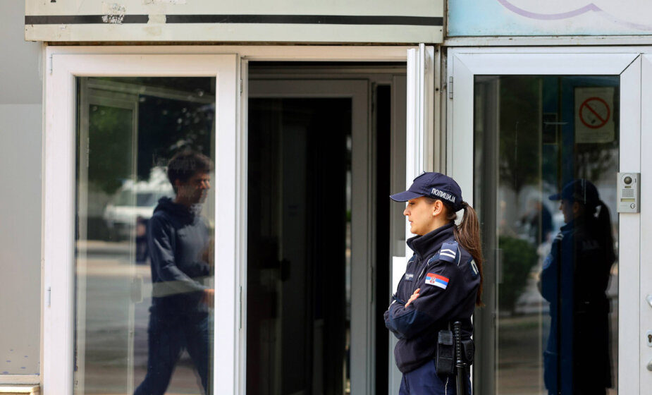 Može li uvođenje policije u škole da reši problem nasilja? 1