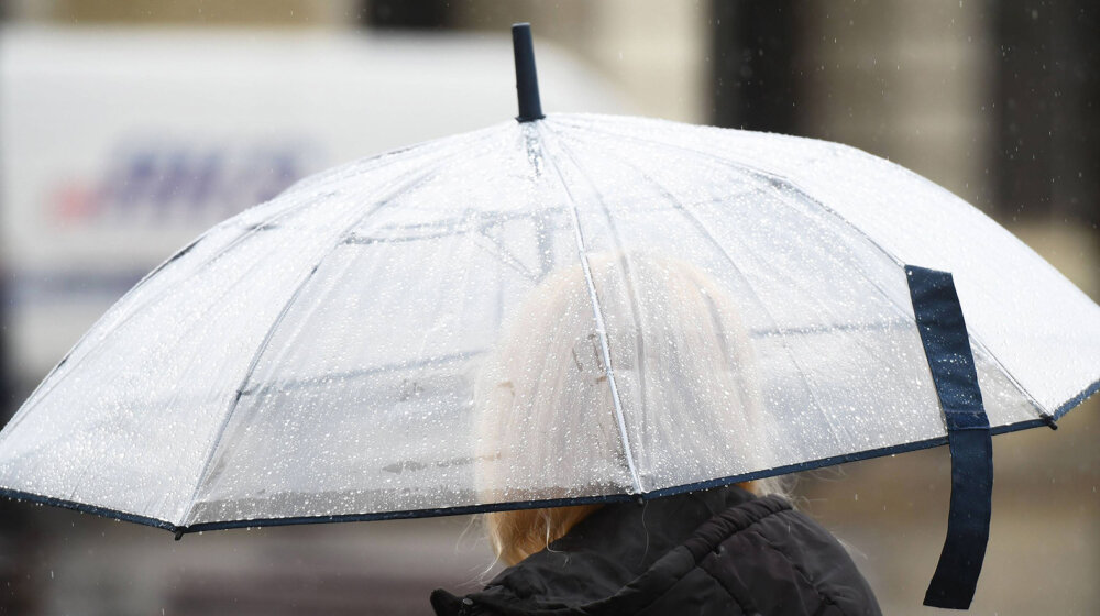 U BiH izdato narandžasto upozorenje, meteorolozi i za danas najavljuju grmljavinu i jake udare vetra 1