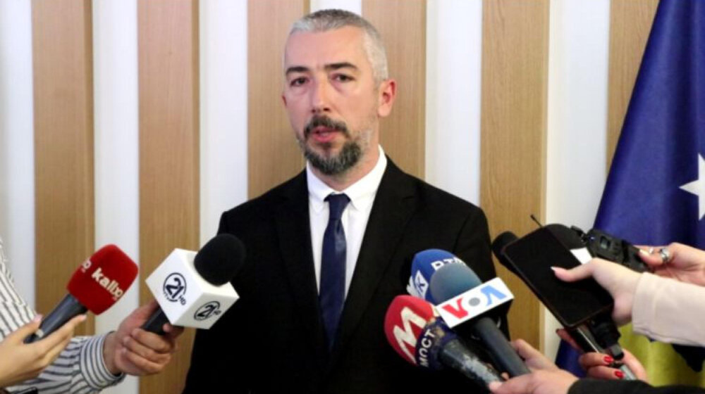 UNS: Selektivno davanje izjava medijima nakon polaganja zakletve gradonačelnika Severne Mitrovice 1