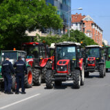 Poljoprivrednici pozvani na sastanak u Vladu Srbije, na njihov zahtev 15