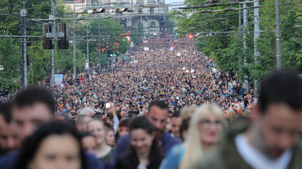 "Vučić samo misli kako da ugasi proteste" 1
