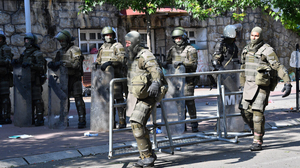 KFOR saopštio broj povređenih vojnika u Zvečanu i opisao povrede koje imaju 1