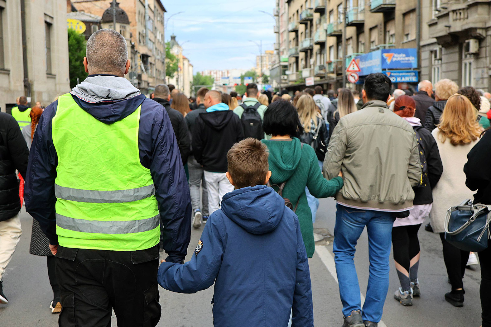 Jedanaesti protest “Niš protiv nasilja” u petak: Blokada Knjaževačke ulice u kojoj su česte saobraćajne nesreće 2 Jedanaesti protest “Niš protiv nasilja” u petak: Blokada Knjaževačke ulice u kojoj su česte saobraćajne nesreće 2