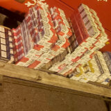 Uhapšen vozač autobusa zbog šverca gotovo 700 paklica cigareta 10