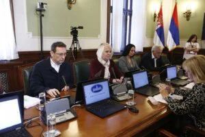 Posle ostavki četiri člana Saveta REM, Šabić poručuje: Odazivanje na poziv Odbora bilo bi upuštanje u novu nezakonitost 2