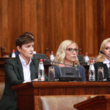 Ministarka Popović: Ispituje se obučenost osumnjičenog dečaka za pucnjavu u "Ribnikaru" 12
