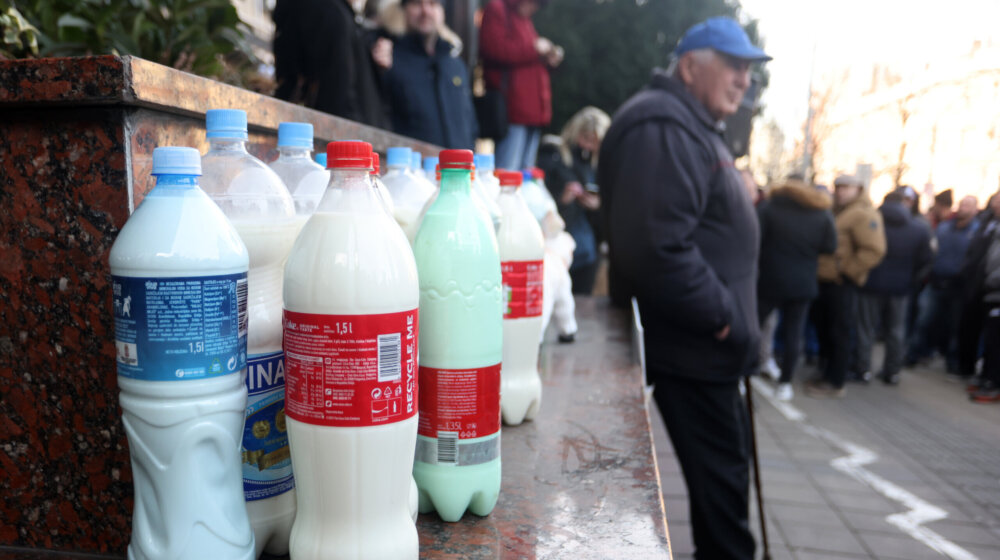 Proizvođači mleka traže ispunjenje obećanja predsednika države o subvencijama po grlu 1