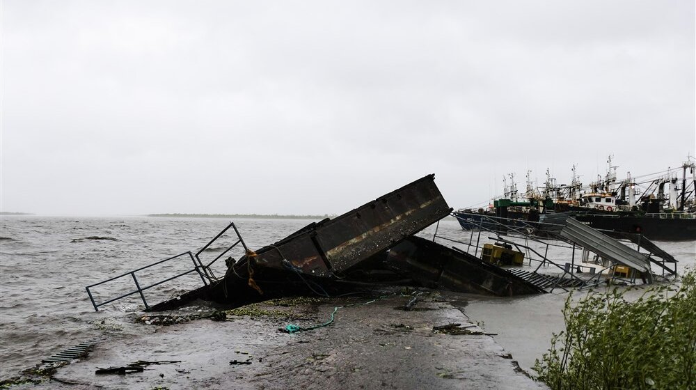 Prevrnuo se kineski ribarski brod u Indijskom okeanu, 39 osoba se vode kao nestale 1