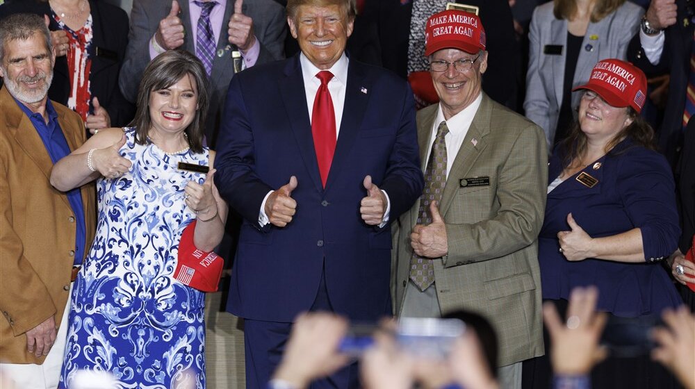 CNN sačinio spisak lažnih tvrdnjih Trampa: Bivši predsednik odgovarao na pitanja republikanaca u Nju Hempširu 1