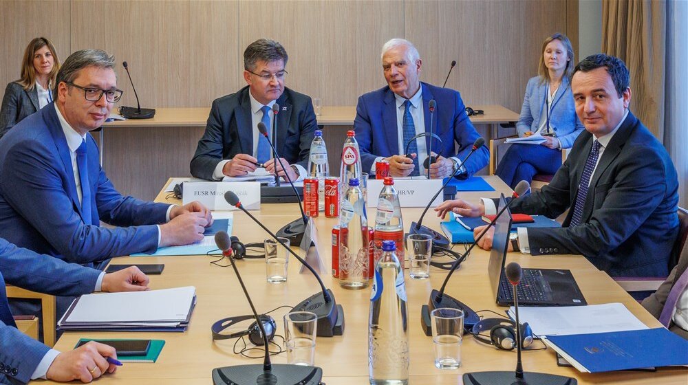 "Kad smo ušli u salu predsednik je rekao: 'Gde ste moje Srpkinje sa srpskog Kosova i Metohije'": Upravljački tim predstavio Nacrt statuta ZSO 1