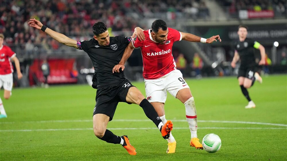 Vest Hem u finalu Lige konferencije 1