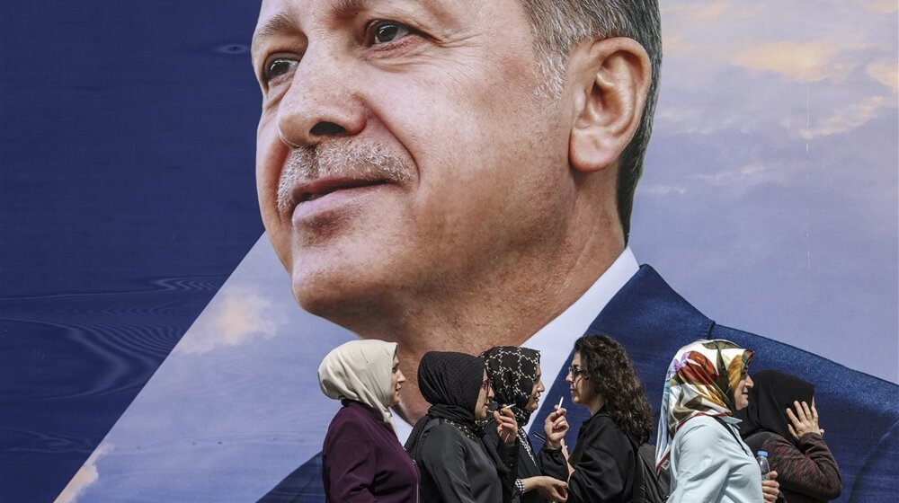 Pristalice slave, Erdogan ostaje predsednik Turske 1