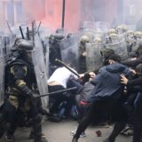 "Da li će Beograd priteći u pomoć sunarodnicima?": RIA Novosti o neredima na Kosovu i mogućim scenarijima 12