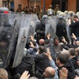 "Haos na Kosovu": I mediji u Švedskoj pišu o sukobu na severu Kosova 14