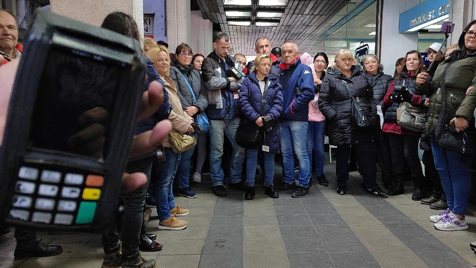 Saobraćaj: Promene u javnom prevozu glavnog grada Srbije - optužbe za korupciju, drugačije plaćanje karata 4 javni prevoz, Beograd, GSP, kontrolori