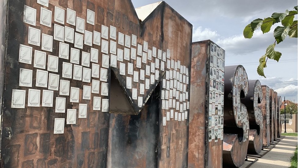 spomenik nestalima u Gračanici