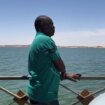 Sukobi u Sudanu: Opasno putovanje novinara BBC-ja prilikom napuštanja Sudana 18