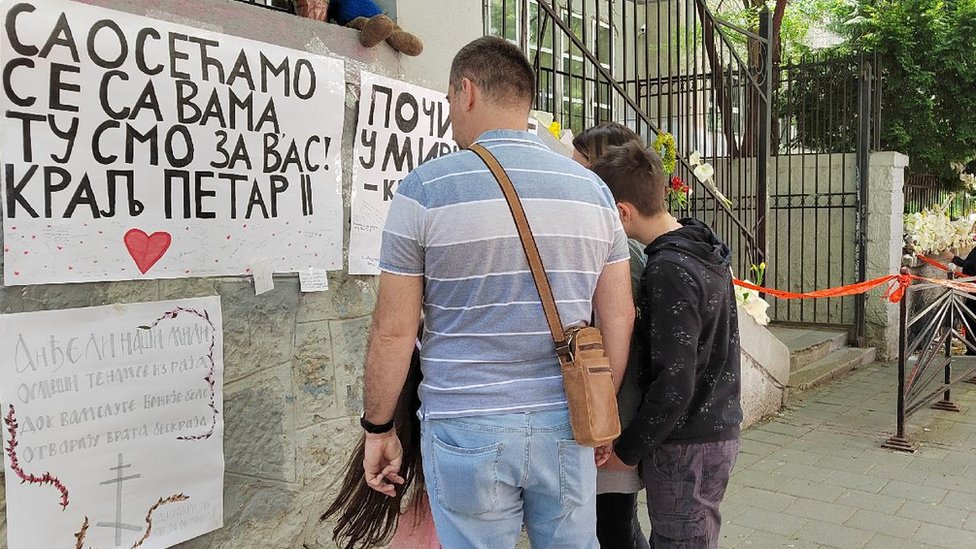 Tragedija u Beogradu: Od ponedeljka u svim školama policajci, ostavka ministra prosvete 15