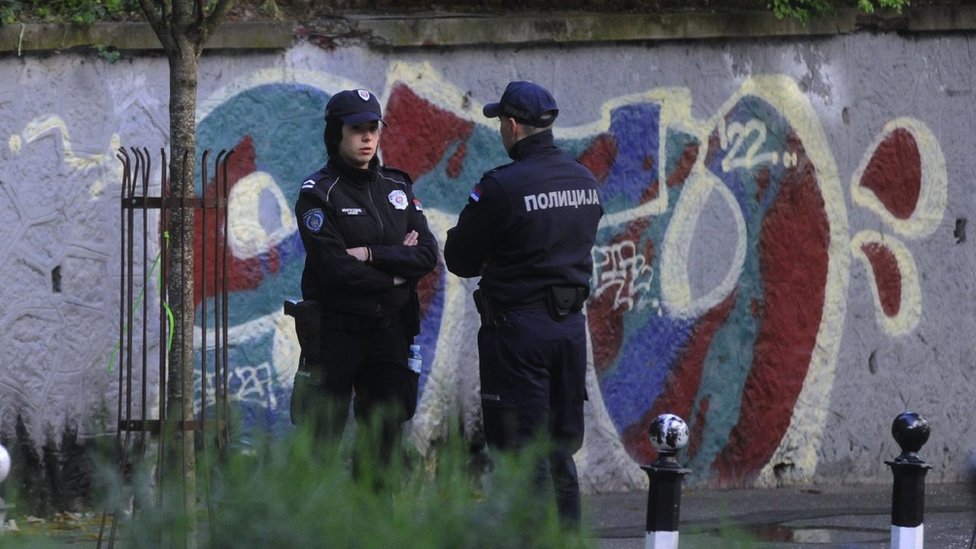 Srbija, bezbednost i obrazovanje: „Zamislite dokle smo došli kada nam škole čuvaju policajci" 1 Školski policajac