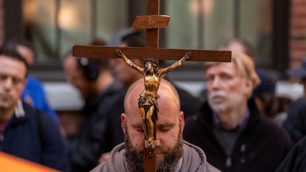 Ženska prava i Srbija: Međunarodni samit protiv abortusa u Beogradu, kakve mogu biti posledice 4 SKUP U NjUJORKU