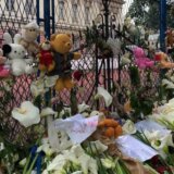 Tragedija u Beogradu: Vlada ponudila novi prostor za decu koja ne mogu da uđu u školu „Vladislav Ribnikar" 6