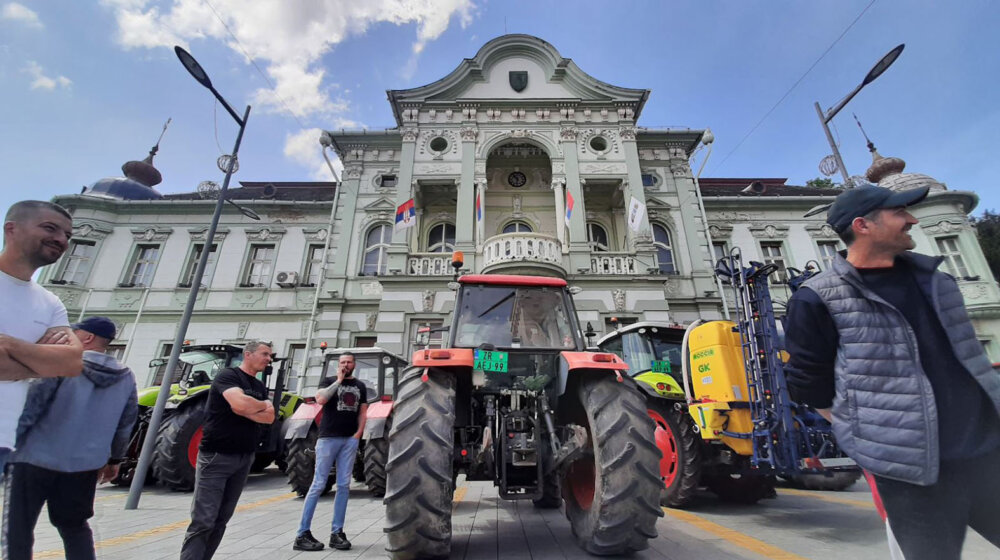Traktori sutra u Beogradu: Stočarima stiže pojačanje - ratari se pridružuju blokadama 1